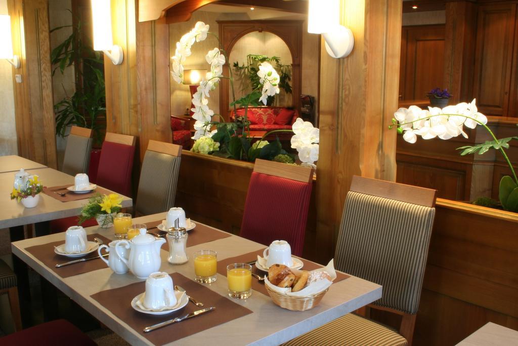Au Relais De L'Ill Hotel Sermersheim Buitenkant foto