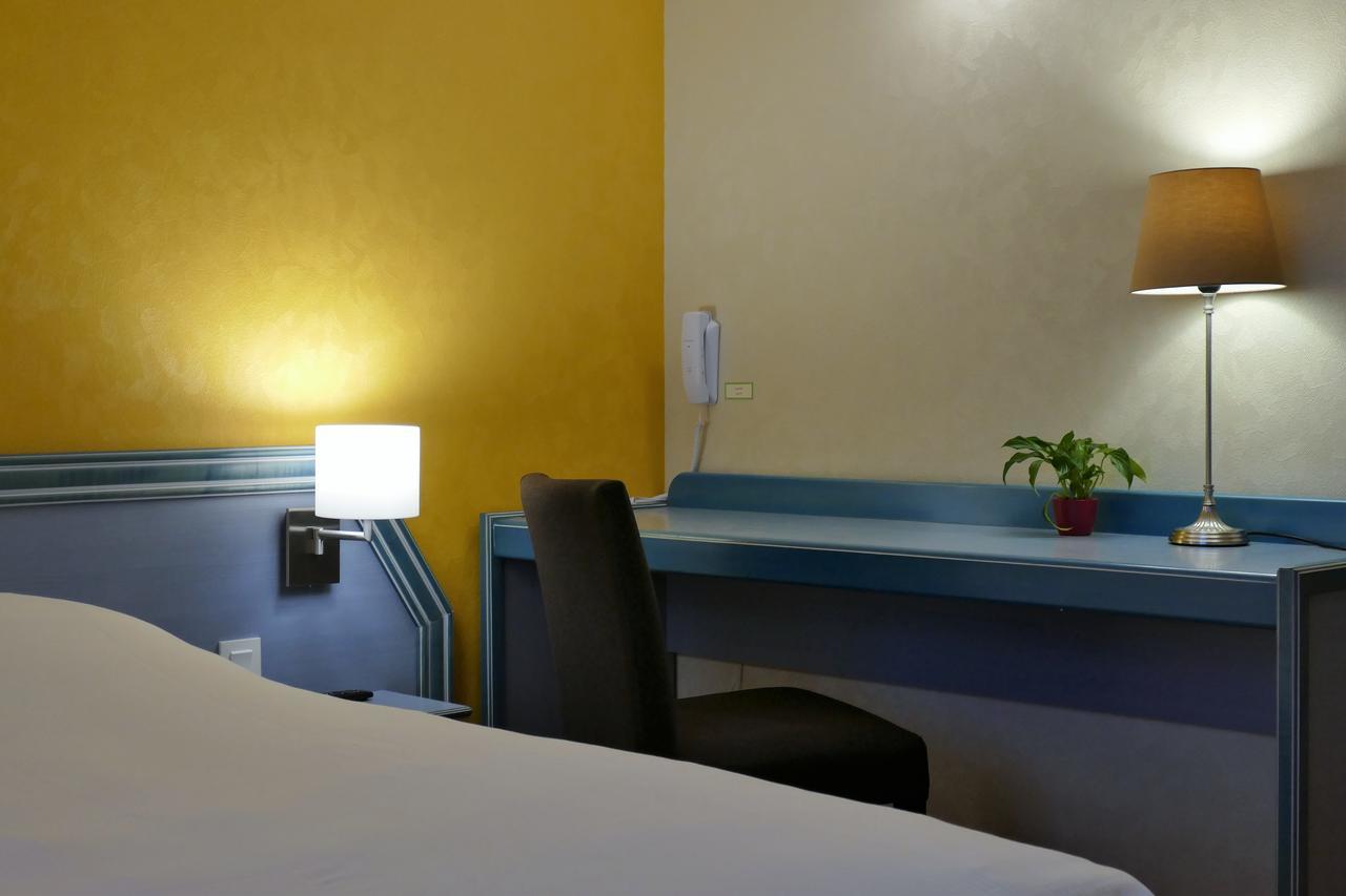 Au Relais De L'Ill Hotel Sermersheim Buitenkant foto